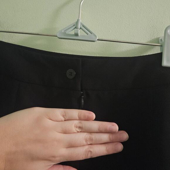 Petite Joneswear Essentials Black Minimalist Office Skirt Size 6P - Picture 4 of 6
